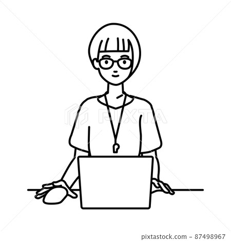 坐在辦公桌前使用 PC 的女教師 坐在辦公桌前使用 PC 的女教師 87498967