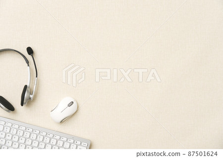 Desk unmanned bird's-eye view copy space Desk unmanned bird's-eye view copy space 87501624