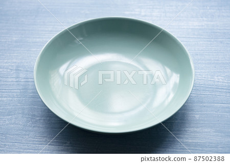 Light blue plate Light blue plate 87502388