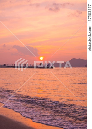 Seto Inland sunset 87503377