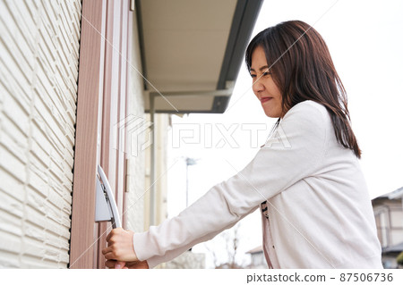 鎖定夫妻吵架吵架鄰里麻煩投訴 87506736