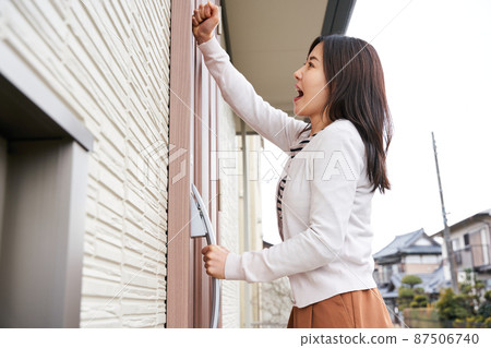 鎖定夫妻吵架吵架鄰里麻煩投訴 87506740