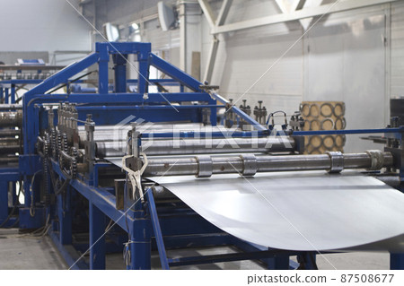 Elements of various sections of the galvanized steel processing line in rolls. 87508677