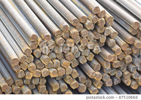 Reinforcing bars with a periodic profile in the packs are stored in the metal products warehouse 87510668