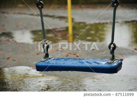 Rainy season 87511099