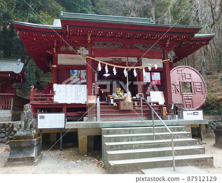 Chichibu's fortune power spot Hijiri Shrine 87512129