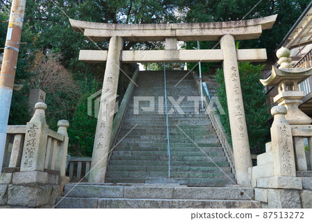 岡山縣倉敷市下井祗園神社一鳥居和入口 87513272