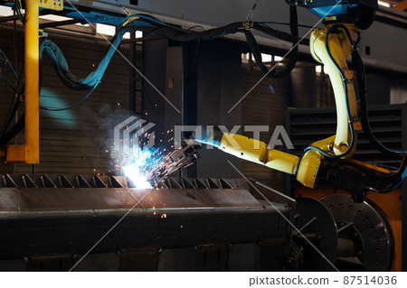 Arc welding of huge industrial machine during process of repairing Arc welding of huge industrial machine during process of repairing 87514036