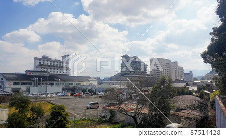 Townscape from Kompira Tunnel (Kagawa Irrigation) ③ [Kotohira Town, Nakatado District, Kagawa Prefecture] 87514428
