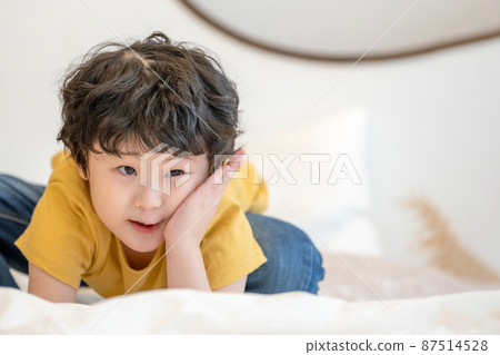 parenting snack growth child boy lifestyle 87514528