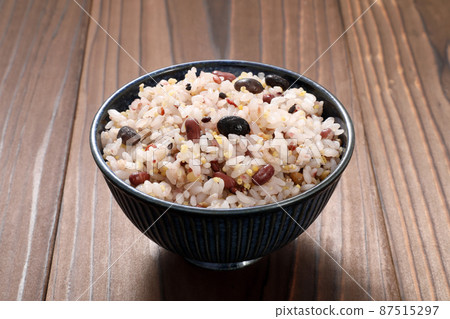 Eighteen grain rice 87515297