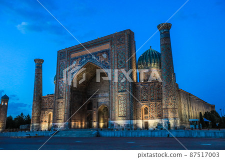 Samarkand. Historic Registan square with three madrasahs: Ulugh Beg, Tilya-Kori and Sher-Dor 87517003