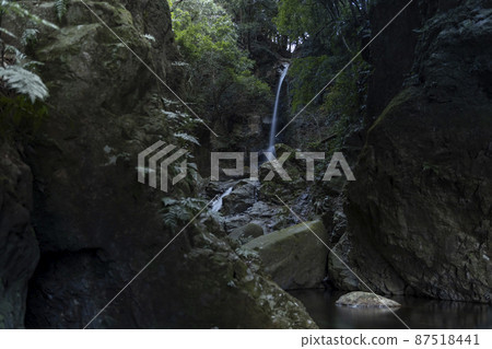 Numazu City Heda's Hirugao Waterfall [Waterfall Image] 87518441