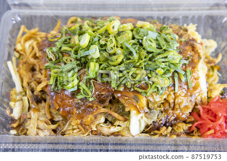 Okonomiyaki with delicious yakisoba 87519753
