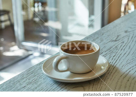 Coffee on the cafe terrace during the sunny day 2 87520977