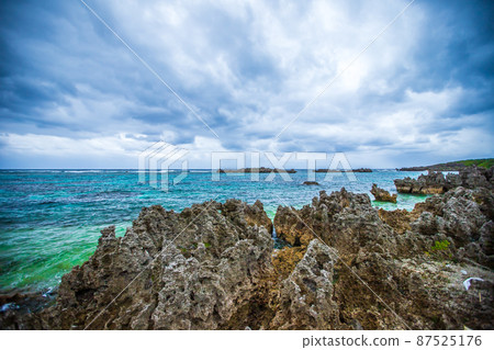 Scenery of Miyakojima Shigira Beach Scenery of Miyakojima Shigira Beach 87525176