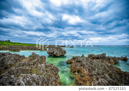 Scenery of Miyakojima Shigira Beach Scenery of Miyakojima Shigira Beach 87525181