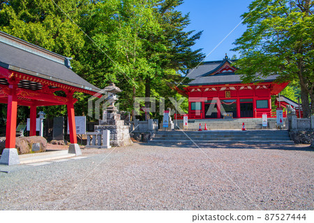 赤城神社海電長屋赤城大沼湖畔初夏風景 赤城神社海電長屋赤城大沼湖畔初夏風景 87527444