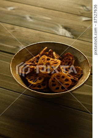 Lotus root chips Lotus root chips 87527636