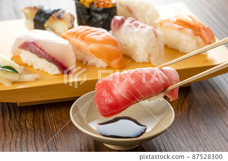 Nigiri sushi served on a plate Nigiri sushi served on a plate 87528300