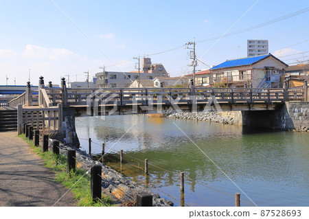 東京都江戶川區新川上的寶橋 東京都江戶川區新川上的寶橋 87528693