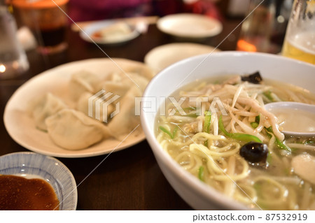Sanma-men and dumplings Sanma-men and dumplings 87532919