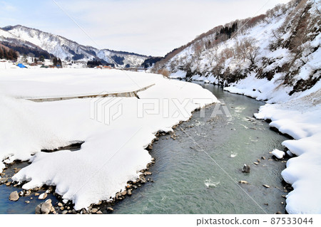 Akashi Bridge / Looking downstream from the Chikuma River (Sakae Village, Nagano Prefecture) [2022.3] 87533044