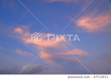 黃昏的天空 87533611