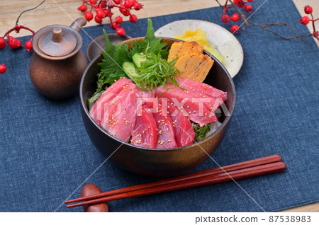 藍鰭金槍魚，藍鰭金槍魚，藍鰭金槍魚，藍鰭金槍魚碗，金槍魚碗，瘦肉，海鮮碗。金槍魚碗，中肥金槍魚，大肥金槍魚 87538983