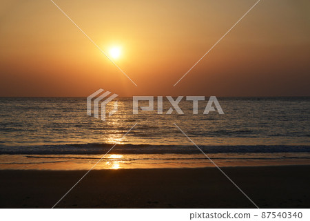 Sea Sunset 87540340