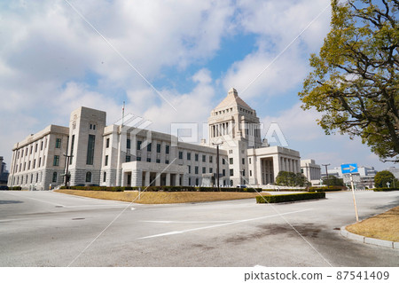 Houses of Parliament  87541409