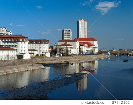 Takarazuka Takarazuka Hotel and Grand Theater where the sun began to tilt west Takarazuka Takarazuka Hotel and Grand Theater where the sun began to tilt west 87542192