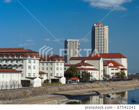太陽開始向西傾斜的寶塚酒店和大劇院 太陽開始向西傾斜的寶塚酒店和大劇院 87542241