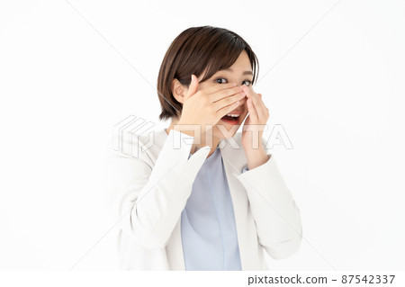 遮住眼睛的女人 87542337