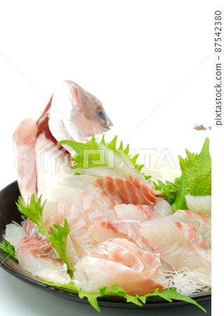 Red snapper sashimi 87542380