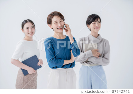 Business woman portrait smartphone Business woman portrait smartphone 87542741