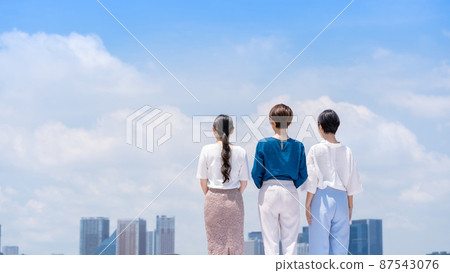 Business back view blue sky 87543076