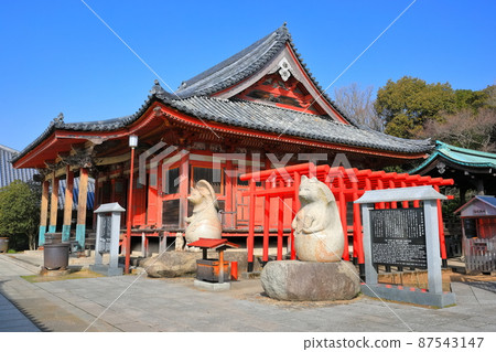 [Kagawa Prefecture] Yashima Temple under clear skies, Tasaburo Tanuki, Minoyama Daimyozin 87543147