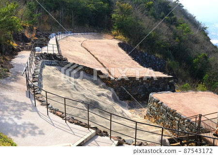 [Kagawa Prefecture] Yashima Castle under clear skies 87543172
