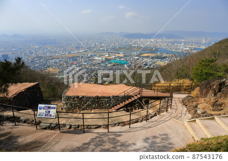 [Kagawa Prefecture] Yashima Castle under clear skies 87543176