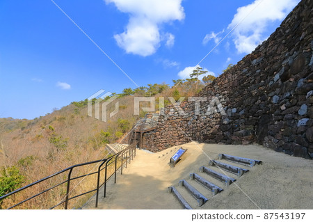 [Kagawa Prefecture] Yashima Castle under clear skies 87543197