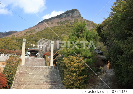 [Kagawa Prefecture] Yajima Shrine under clear skies 87543223