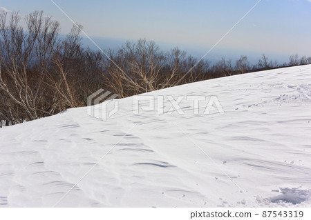 Blush mountain Blush mountain 87543319