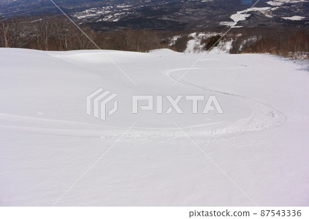 Blush mountain Blush mountain 87543336