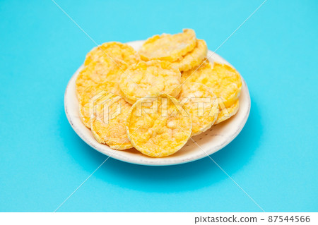 small mini crispy corn diet toasts on white dish small mini crispy corn diet toasts on white dish 87544566