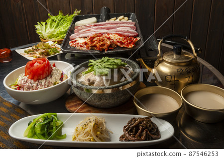 韓國食物桌 87546253