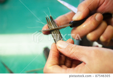 Makeup brush manufacturing scene Makeup brush manufacturing scene 87546305