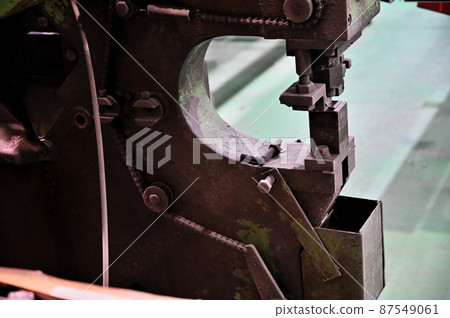 沖床,自動打孔機,打孔,工廠,製造業 沖床,自動打孔機,打孔,工廠,製造業 87549061