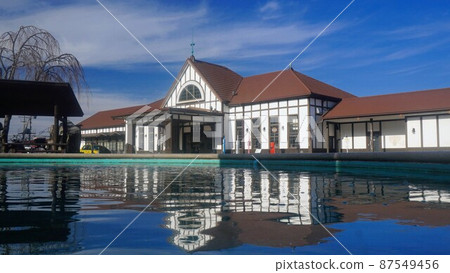 JR Kotohira Station Building Reflection ② [Kotohira Town, Nakatado District, Kagawa Prefecture] 87549456