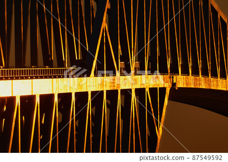 Tokyo Gate Bridge shining in the setting sun Tokyo Gate Bridge shining in the setting sun 87549592